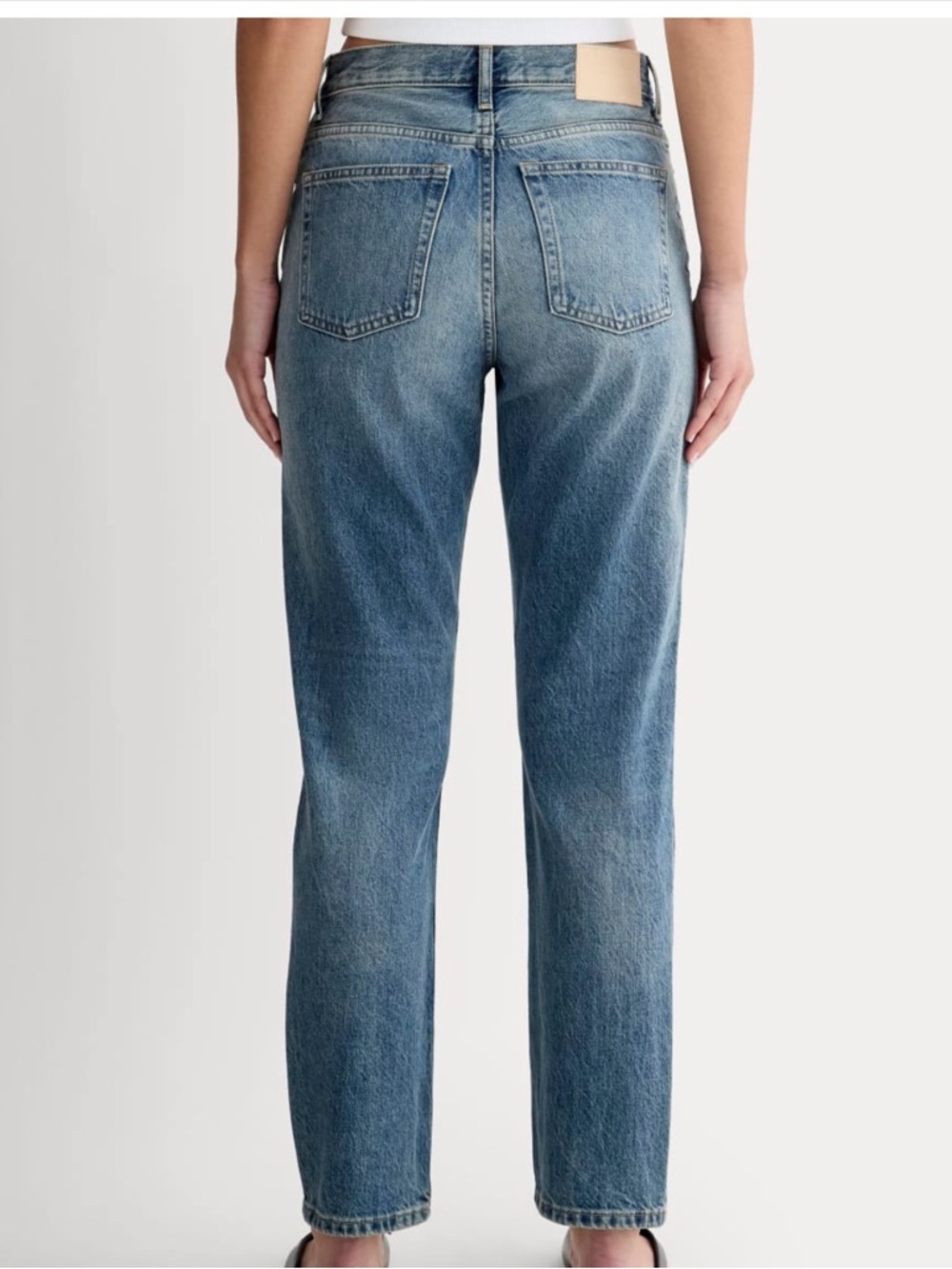 EVERLANE The Curvy ‘90s Cheeky Straight Leg Jean Mid Blue Size 28 Button Fly NEW - Picture 5 of 9